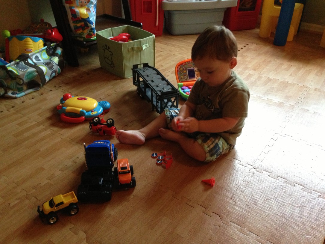 2013-07-26_liam and papa G_bday presents 2