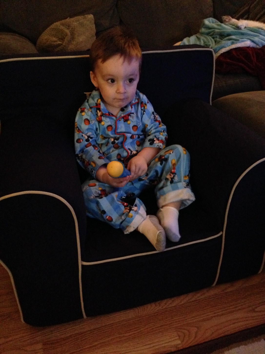 2013-12-15_new chair