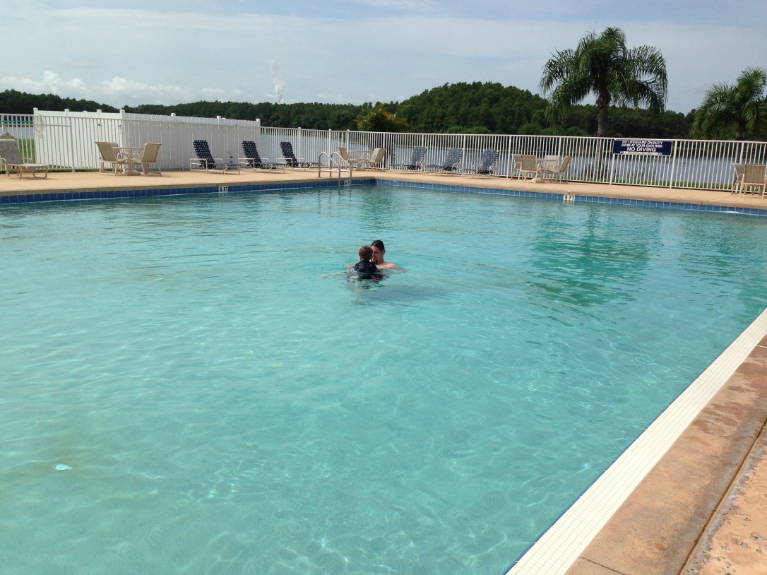 2014-06-15_FathersDay_Pool Time 007