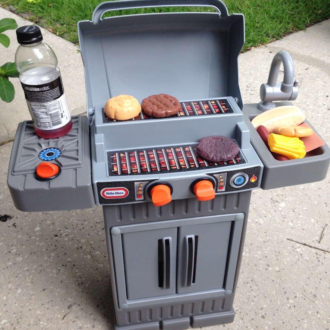 2015-07-04_grilling like daddy